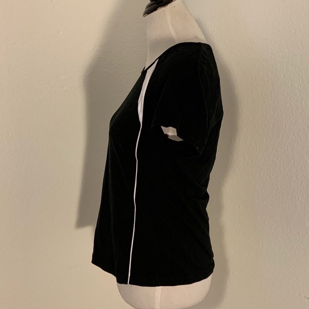 NWOT Althletic Works Black & White Short Sleeve T-Shirt - Size Large (12-14) - Picture 3 of 6
